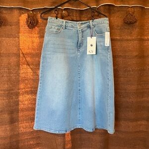 Gloria Vanderbilt Light Blue Denim Midi Skirt